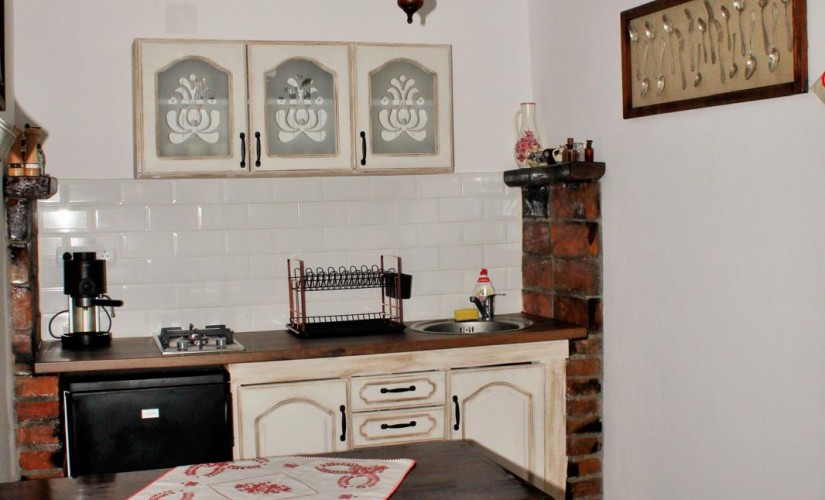 Casa Tărănească Zsuzsanna – Slide-3