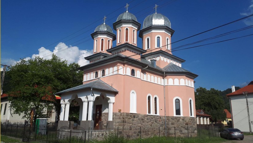 Biserica Ortodoxa Sfanta Treime – Cazare Praid